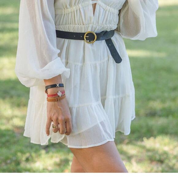 Brass Toned Circle Buckle Leather Belt Black - Picture 2 of 3